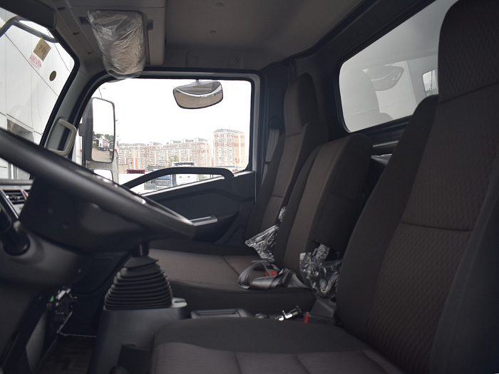 Бортовой тентованный фургон с шторой DongFeng Z80L